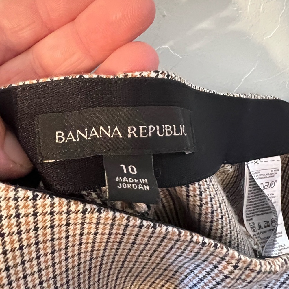 Banana Republic Women's Tan Checkered Cargo Pants 10 - Picture 5 of 10